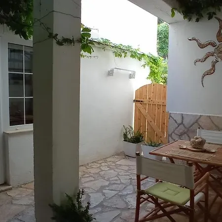 Veroko Apartment *